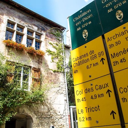 Le Dauphine Hotell Châtillon-en-Diois Exteriör bild